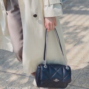 SOLD Coach Klare Crossbody 25 With Puffy Diamond Quilting black color
